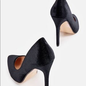 🖤👠 Sindra Pump
